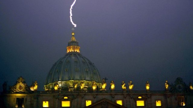 636447-vatican-pope-resign-st-peter