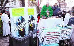 Misa-Constitucion-Bergoglio-Vera-denunciaGENLOTE_CLAIMA20130314_0041_14