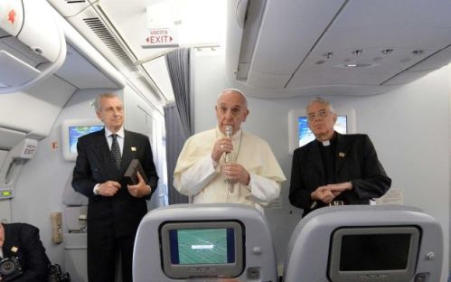 Pope-Francis-on-the-airplane