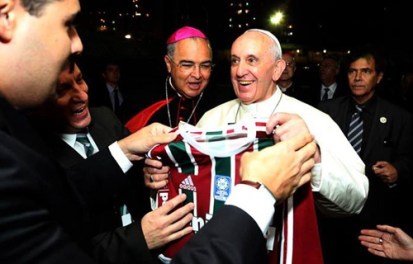 Pope_Francis_receives_a_soccer_jersey_from_the_Fluminense_Football_Club_Credit_Nelson_Perez_Fluminense_FC_CNA_Catholic_News_7_23_13