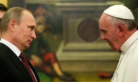 Putin and Pope Fran 11 25 13