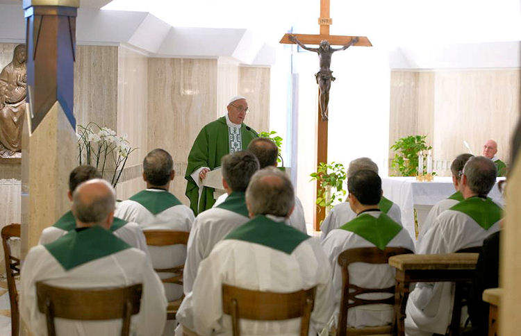 In het zicht van de beschuldigingen van Viganò vergelijkt Bergoglio zichzelf opnieuw met Jezus&nbsp;Christus