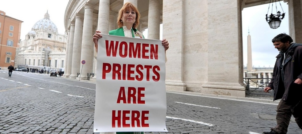 Over het celibaat en vrouwelijke&nbsp;wijdingen