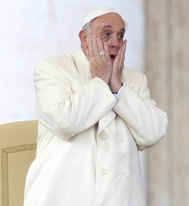 the-laughing-pope-bergoglio-0