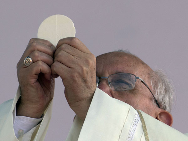 EXCLUSIEF: Meer details bekend over Bergoglio’s plannen voor het ‘omvormen’ van de H.&nbsp;Mis