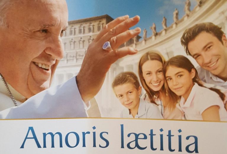 Argentijnse bisschop organiseert speciale ‘Mis’ om Communie aan hertrouwde gescheidenen te geven – ook bisschoppen in Sicilië passen Amoris Laetitia&nbsp;toe