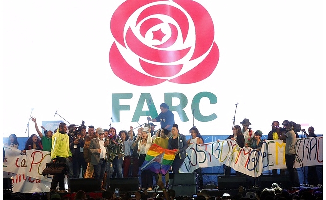 Bergoglio gaat naar Colombia om de pas opgerichte Communistische FARC-partij een hart onder de riem te&nbsp;steken