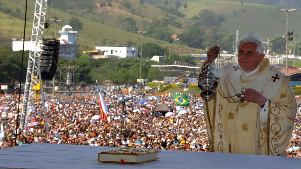 Paus Benedictus sprak reeds in 2007 tegen de dwalingen die nu opnieuw de kop opsteken omtrent de&nbsp;Amazone