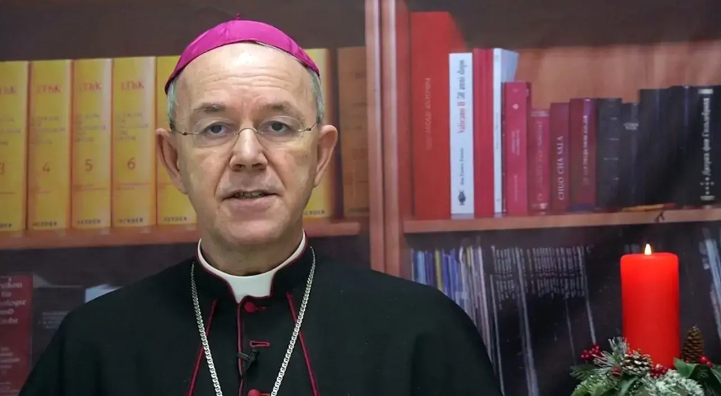 Mgr. Schneider: ‘Leo vervolgt Bergoglio’s lijn  omtrent ‘homoseksuele pastoraal’